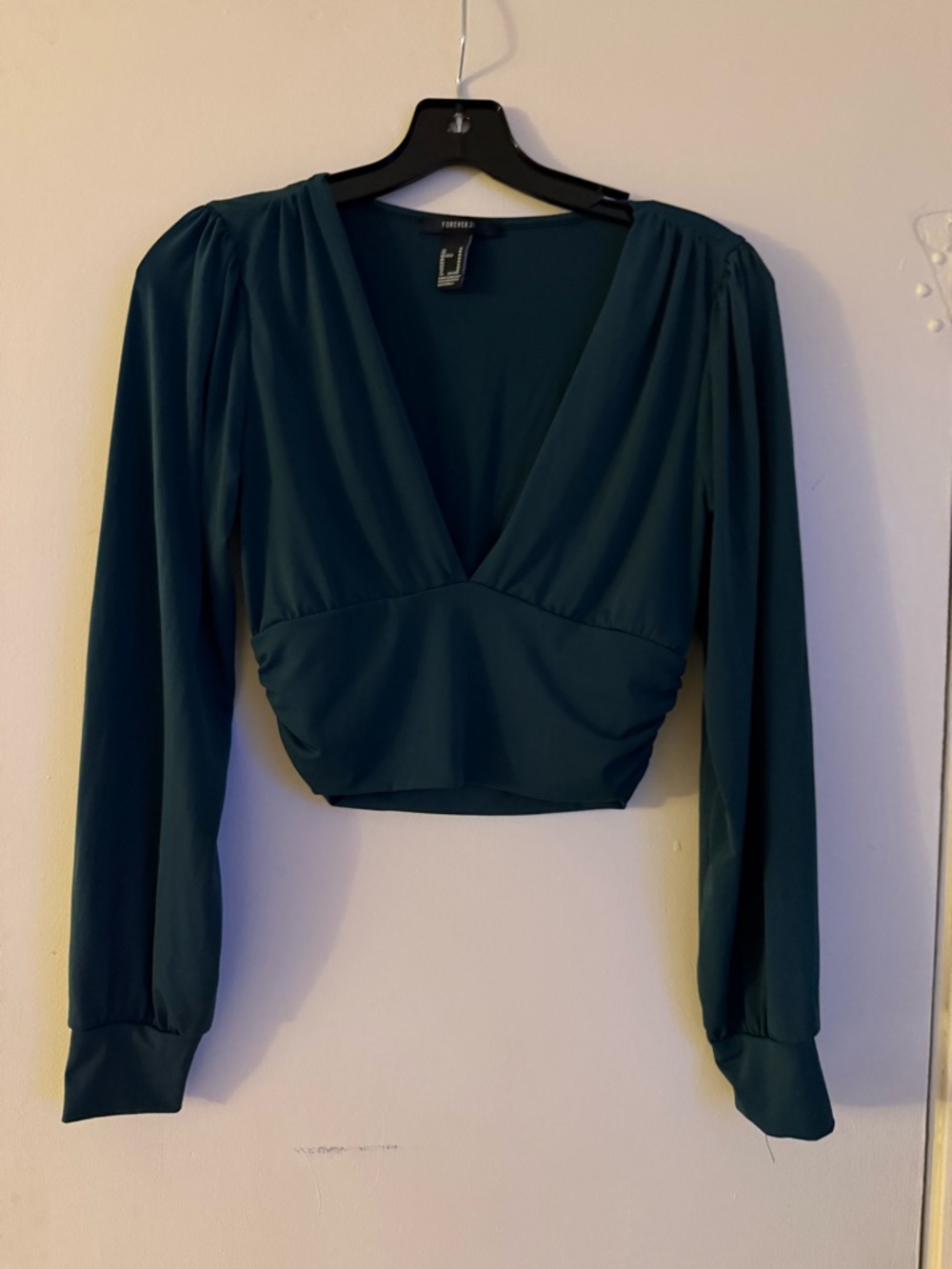 Forever 21 Teal Long Sleeve V-Neck Cropped Top